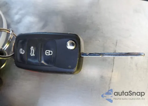 2016 Volkswagen Jetta 1.4T S из США, поврежденный, VIN 3VW267AJ8GM363903